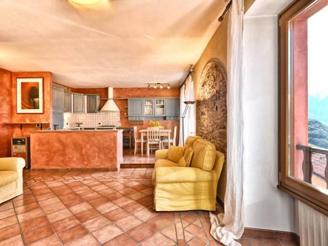 Appartamento in vendita a Comunità Montana Parco Alto Garda bresciano, Tremosine
