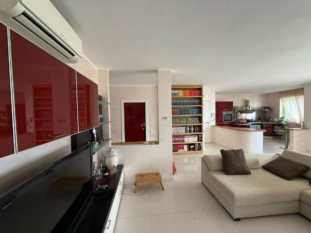 Appartamento in vendita a Condominio Flazolgher, 29, Trento