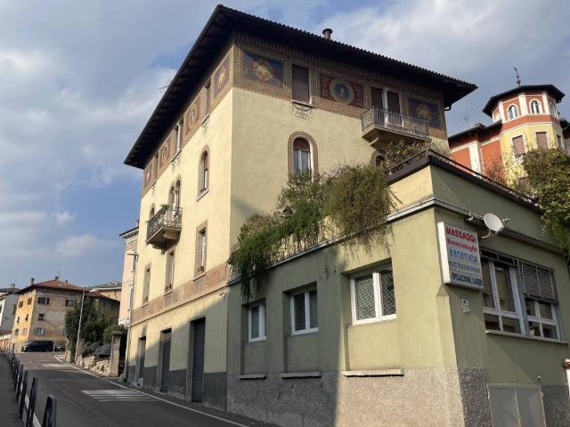 Appartamento in vendita a Territorio Val d'Adige, Trento