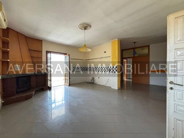Appartamento in vendita a Trentola, Campania