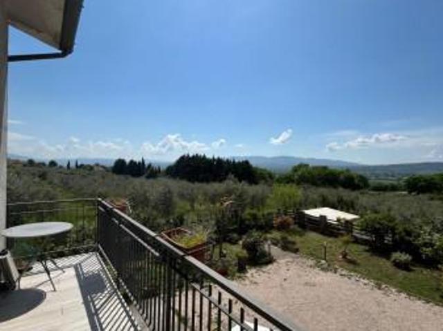 Appartamento in vendita a Trevi, Umbria