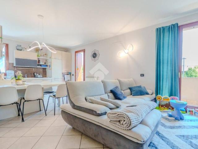 Appartamento in vendita a Treviglio, Lombardia