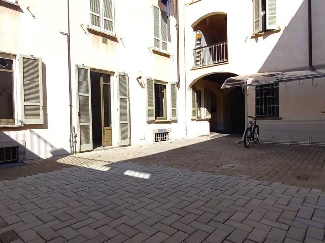 Appartamento in vendita a Treviglio, Bergamo