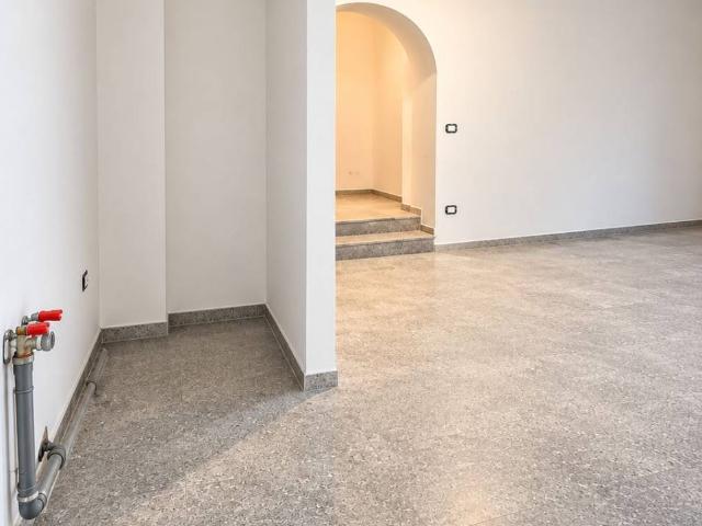 Appartamento in vendita a Treviglio, Lombardia