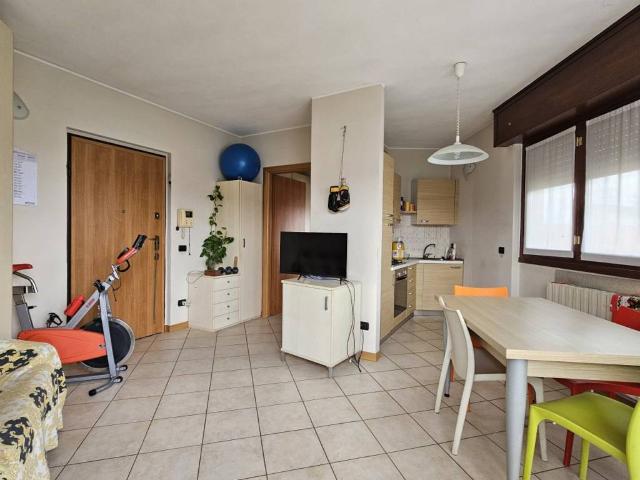 Appartamento in vendita a Treviglio, Lombardia