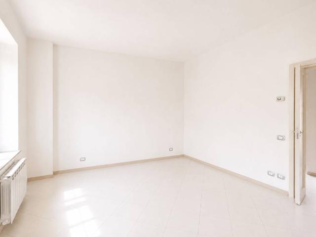 Appartamento in vendita a Treviglio, Lombardia