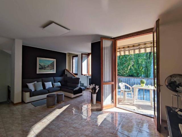 Villa Schiera in vendita a Treviglio, Lombardia