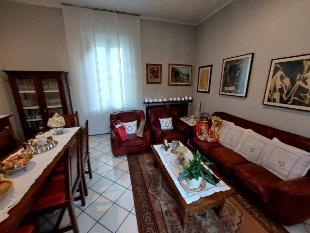 Appartamento in vendita a Treviglio, Lombardia