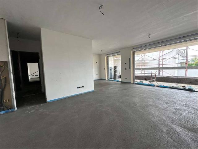 Appartamento in vendita a Treviglio, Lombardia