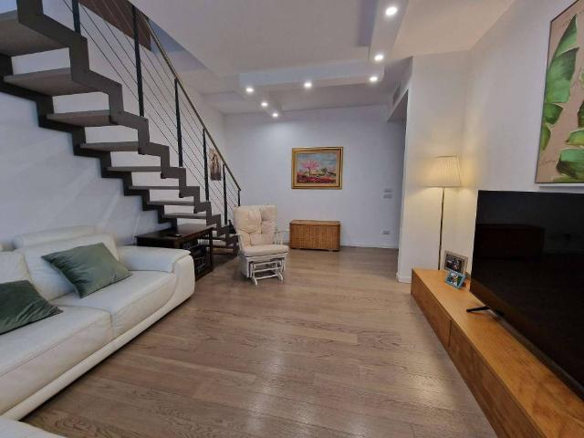 Appartamento in vendita a Treviglio, Lombardia