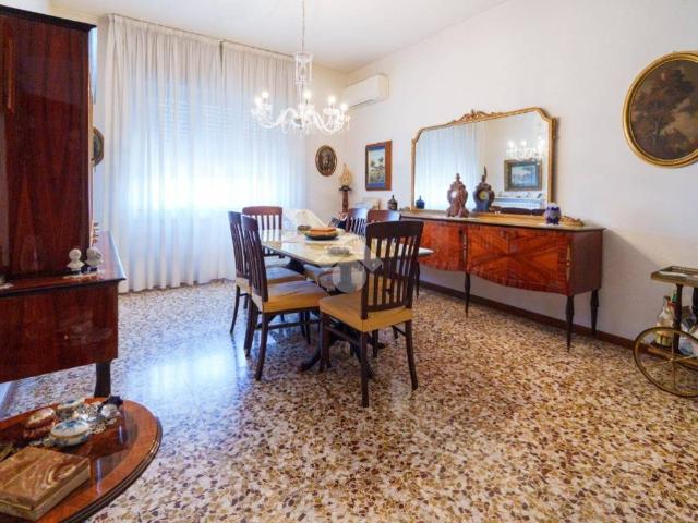 Appartamento in vendita a Treviglio, Lombardia