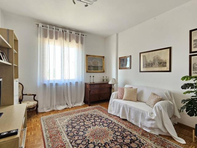 Appartamento in vendita a Treviglio, Lombardia