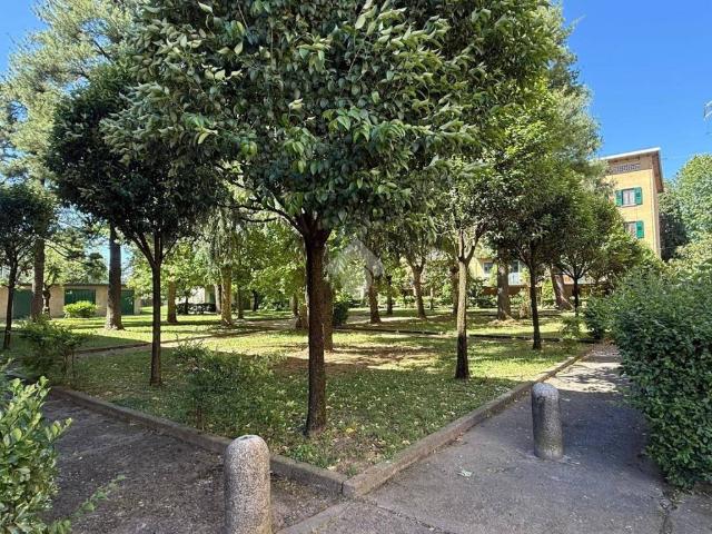 Appartamento in vendita a Treviglio, Lombardia