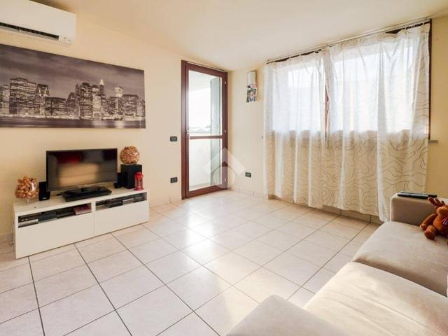 Appartamento in vendita a Treviglio, Lombardia