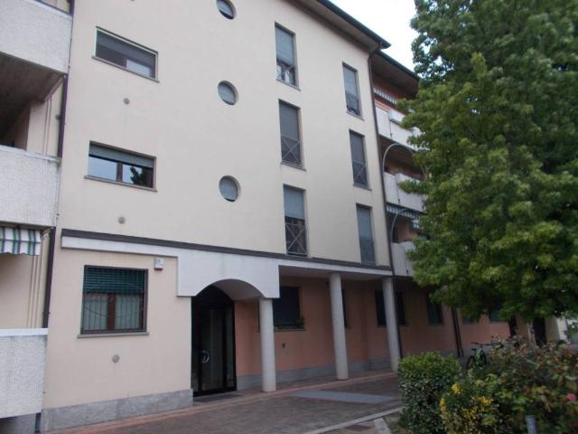 Appartamento in vendita a Treviglio, Bergamo