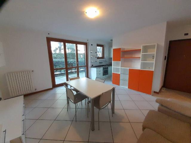 Appartamento in vendita a Treviglio, Lombardia