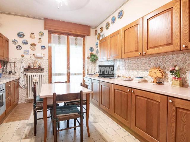 Appartamento in vendita a Treviglio, Lombardia
