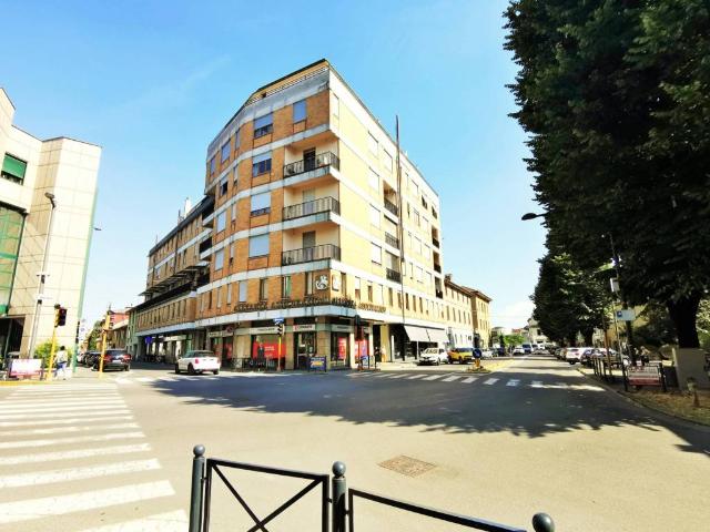Appartamento in vendita a Treviglio, Lombardia