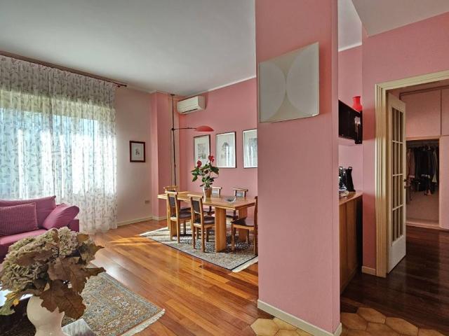 Appartamento in vendita a Treviglio, Lombardia