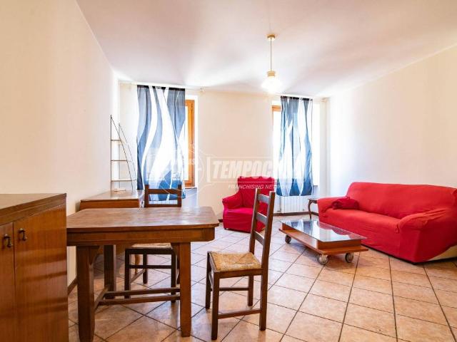 Appartamento in vendita a Treviglio, Lombardia