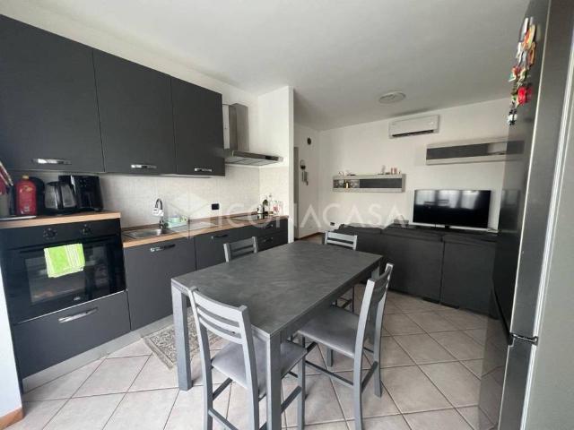 Appartamento in vendita a Treviglio, Lombardia