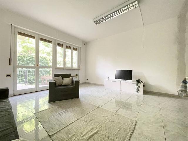 Appartamento in vendita a Treviglio, Lombardia