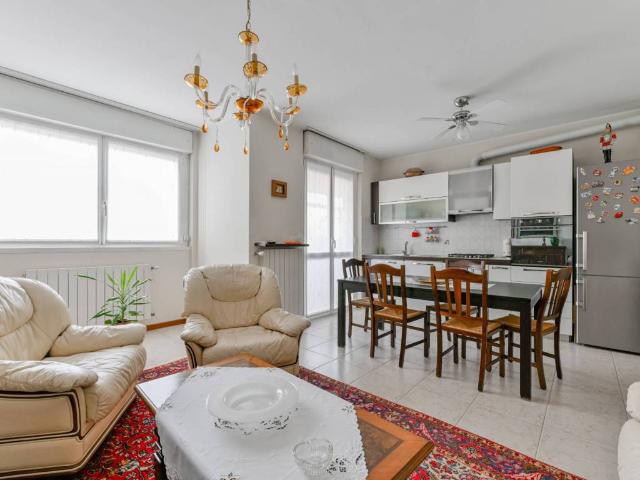 Appartamento in vendita a Treviglio, Lombardia