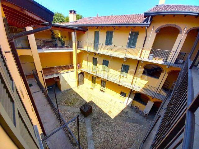 Appartamento in vendita a Treviglio, Lombardia