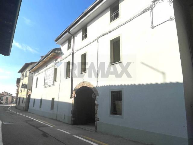 Appartamento in vendita a Curnasco, Treviolo