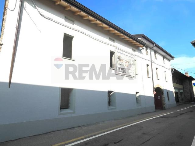Appartamento in vendita a Curnasco, Treviolo