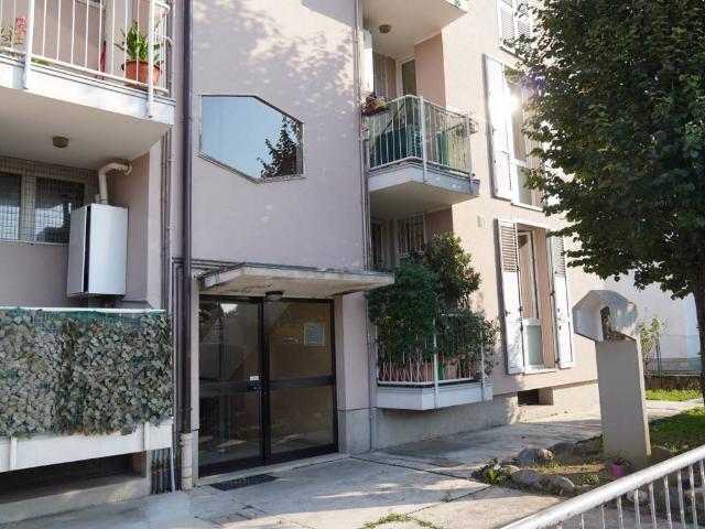 Appartamento in vendita a Curnasco, Treviolo