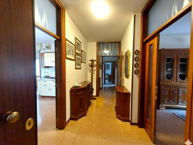 Appartamento in vendita a Treviso, Veneto