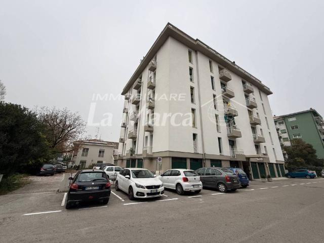 Appartamento in vendita a Treviso, Veneto