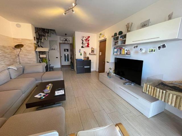 Appartamento in vendita a Cascina Nuova Inferiore, Trezzano Sul Naviglio