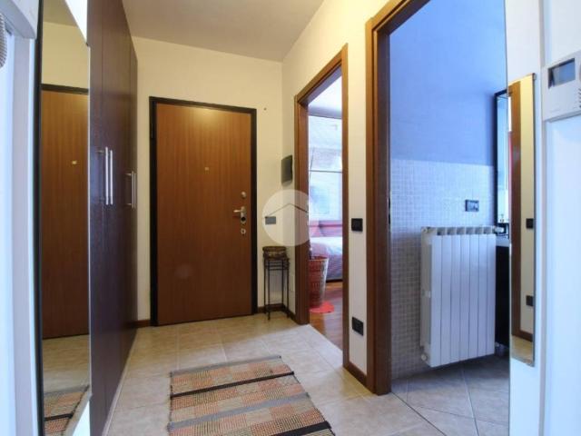 Appartamento in vendita a Isola Rosa, Trezzano Sul Naviglio