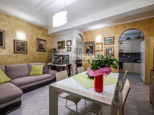 Appartamento in vendita a Trezzano Sul Naviglio, Lombardia