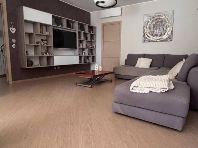 Appartamento in vendita a Cascina Nuova Inferiore, Trezzano Sul Naviglio