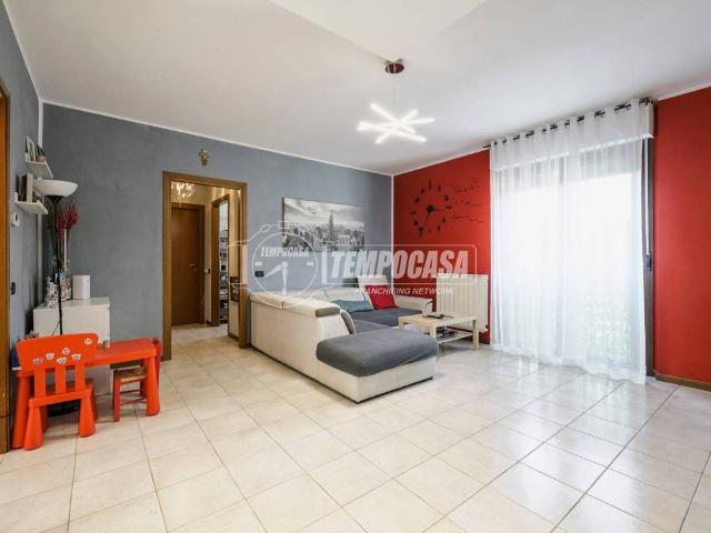 Appartamento in vendita a Quartiere Zingone, Trezzano sul Naviglio