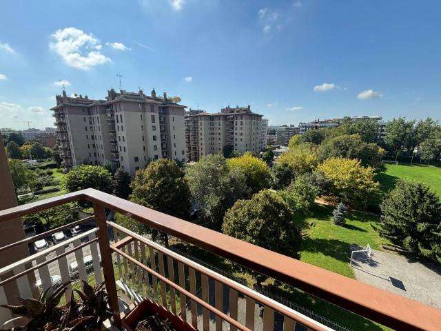 Appartamento in vendita a Cascina Gaggia, Trezzano Sul Naviglio