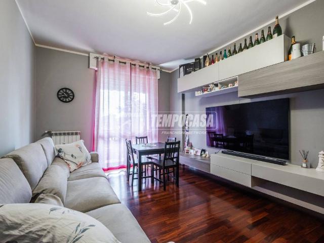 Appartamento in vendita a Loirano, Trezzano Sul Naviglio