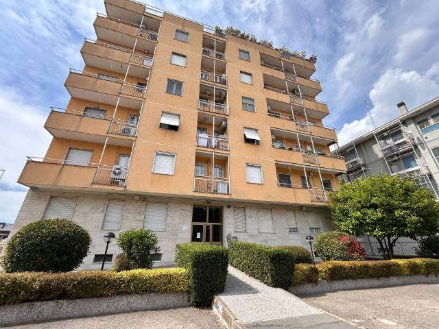 Appartamento in vendita a Trezzano Sul Naviglio, Lombardia