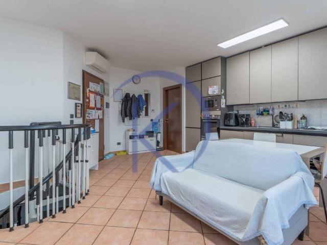 Appartamento in vendita a Trezzano Sul Naviglio, Lombardia