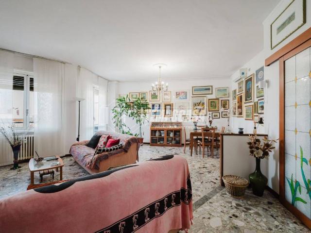 Appartamento in vendita a Trezzano Sul Naviglio, Lombardia