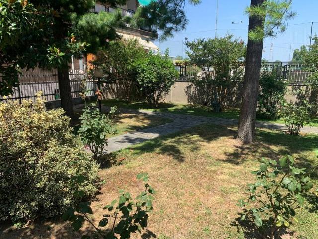 Appartamento in vendita a Quartiere Marchesina, Trezzano Sul Naviglio