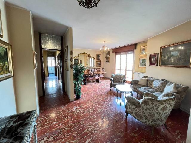 Appartamento in vendita a Quartiere Marchesina, Trezzano Sul Naviglio