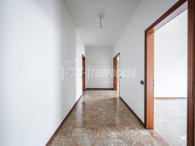 Appartamento in vendita a Trezzano Sul Naviglio, Lombardia