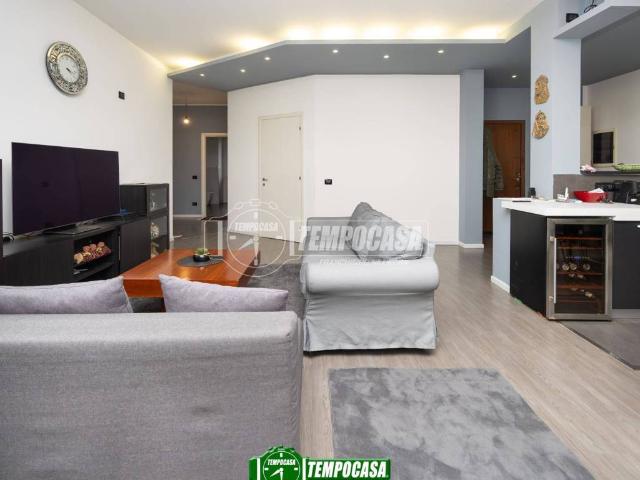 Appartamento in vendita a Trezzo Sull'adda, Lombardia