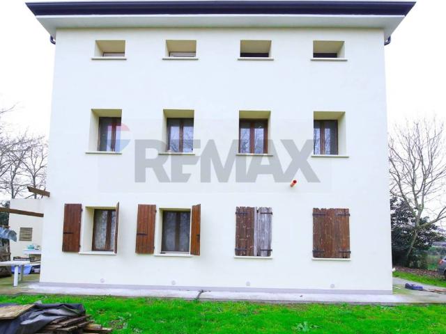 Appartamento in vendita a Tribano, Veneto