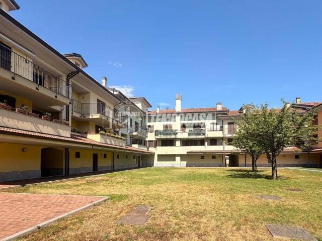 Appartamento in vendita a Tribiano, Lombardia
