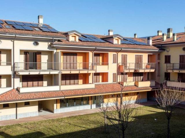 Appartamento in vendita a Tribiano, Lombardia